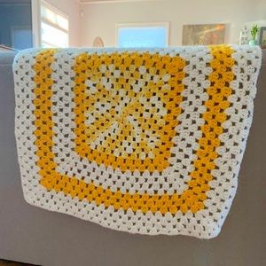 Vintage Crochet Yellow White Square Throw Blanket